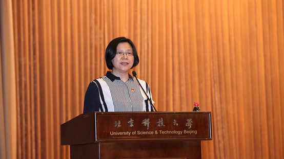 4-365英国上市官网党委书记武森在365英国上市官网脱贫攻坚总结表彰大会暨乡村振兴帮扶工作推进会上交流发言.jpg